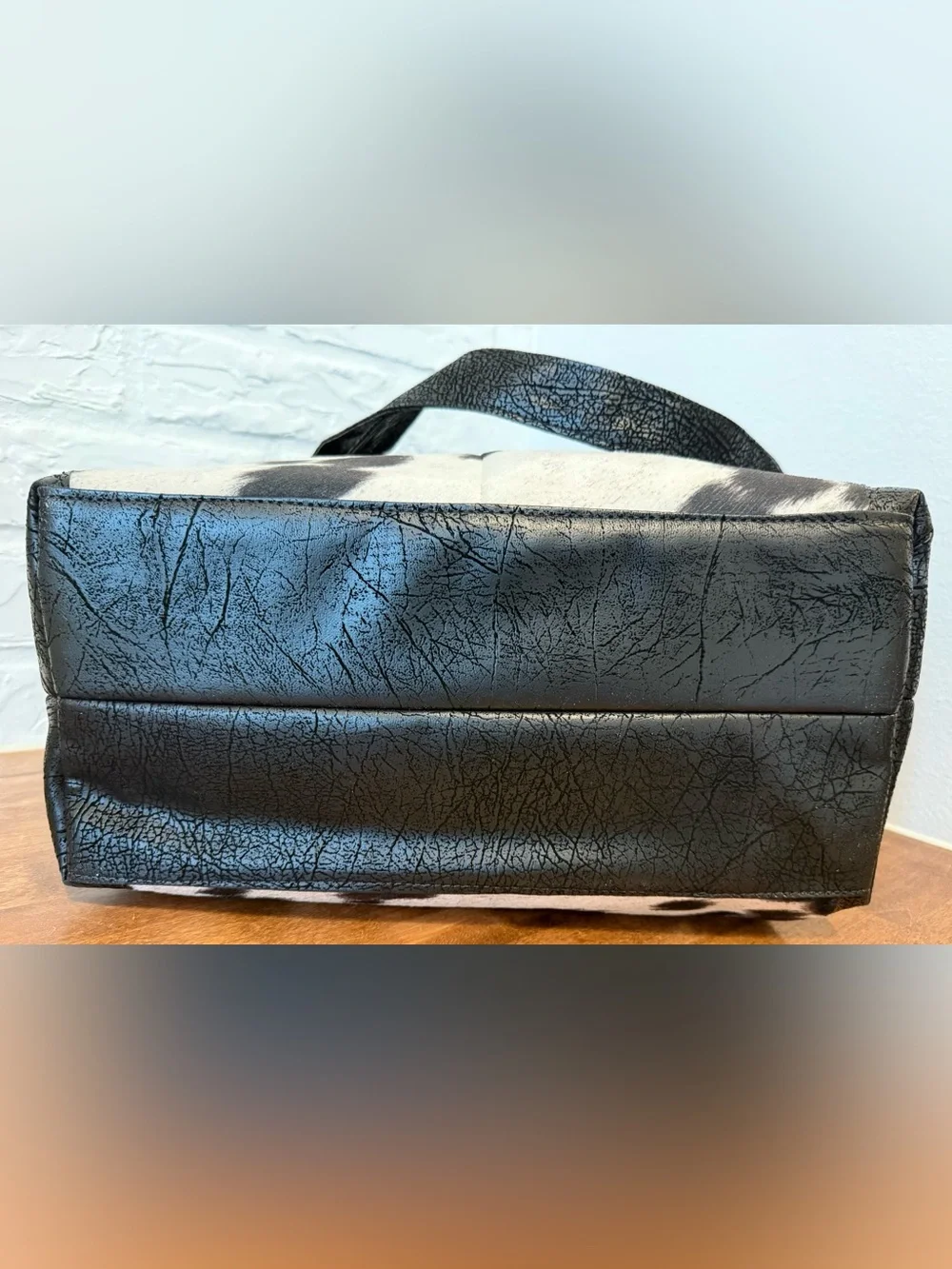 Rebekah Scott Designs Poppi Pro Black Cowhide Bag Like New